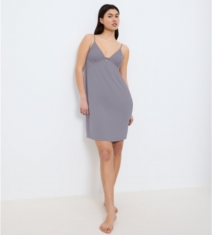 Aura Spotlight Nightdress (Shadow Grey)