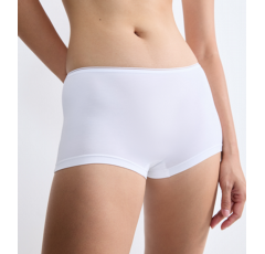 Feel Sensational Shorts - White